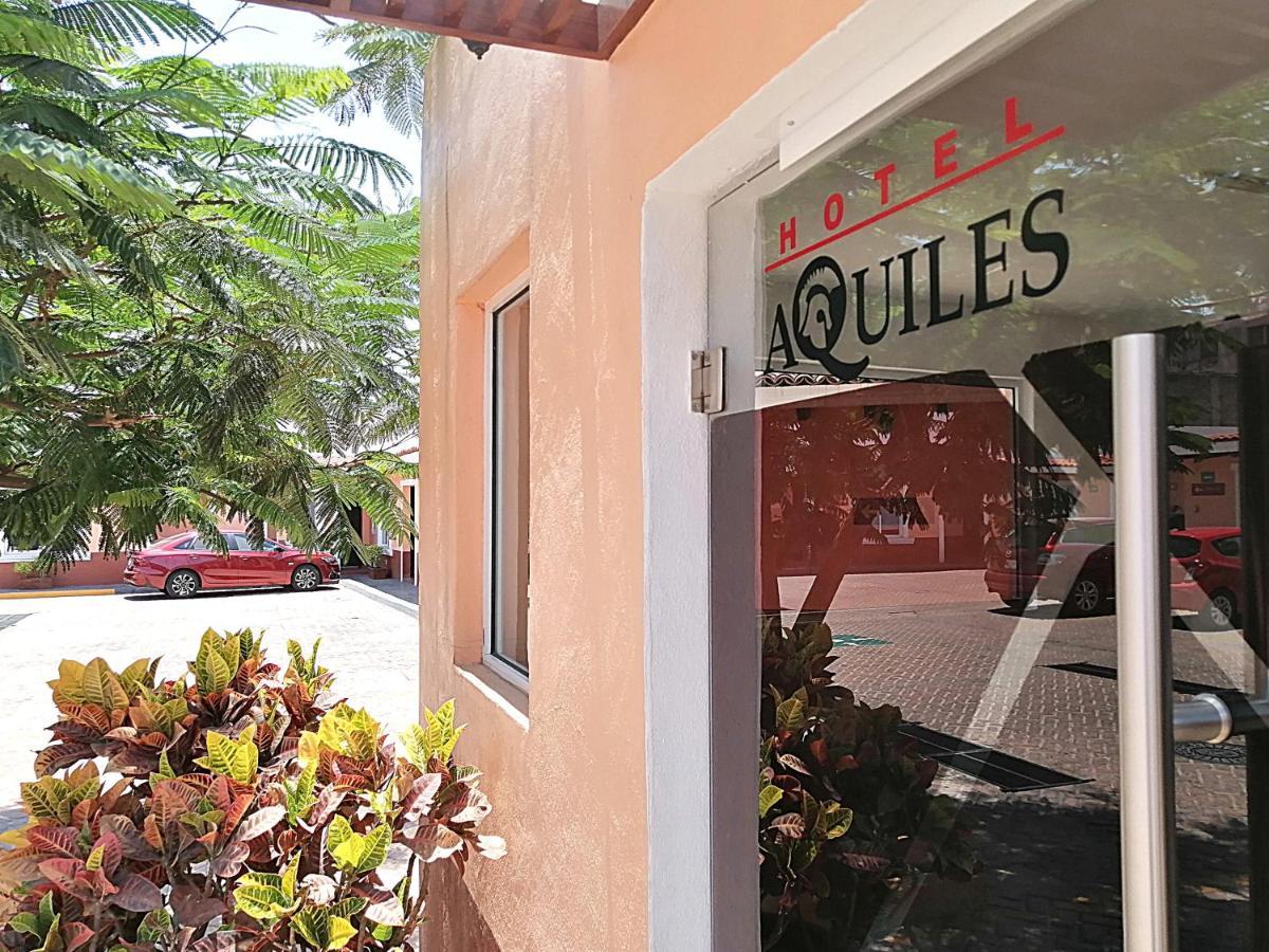 Hotel Aquiles Guadalajara Exteriör bild