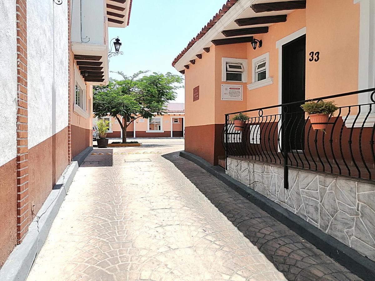 Hotel Aquiles Guadalajara Exteriör bild