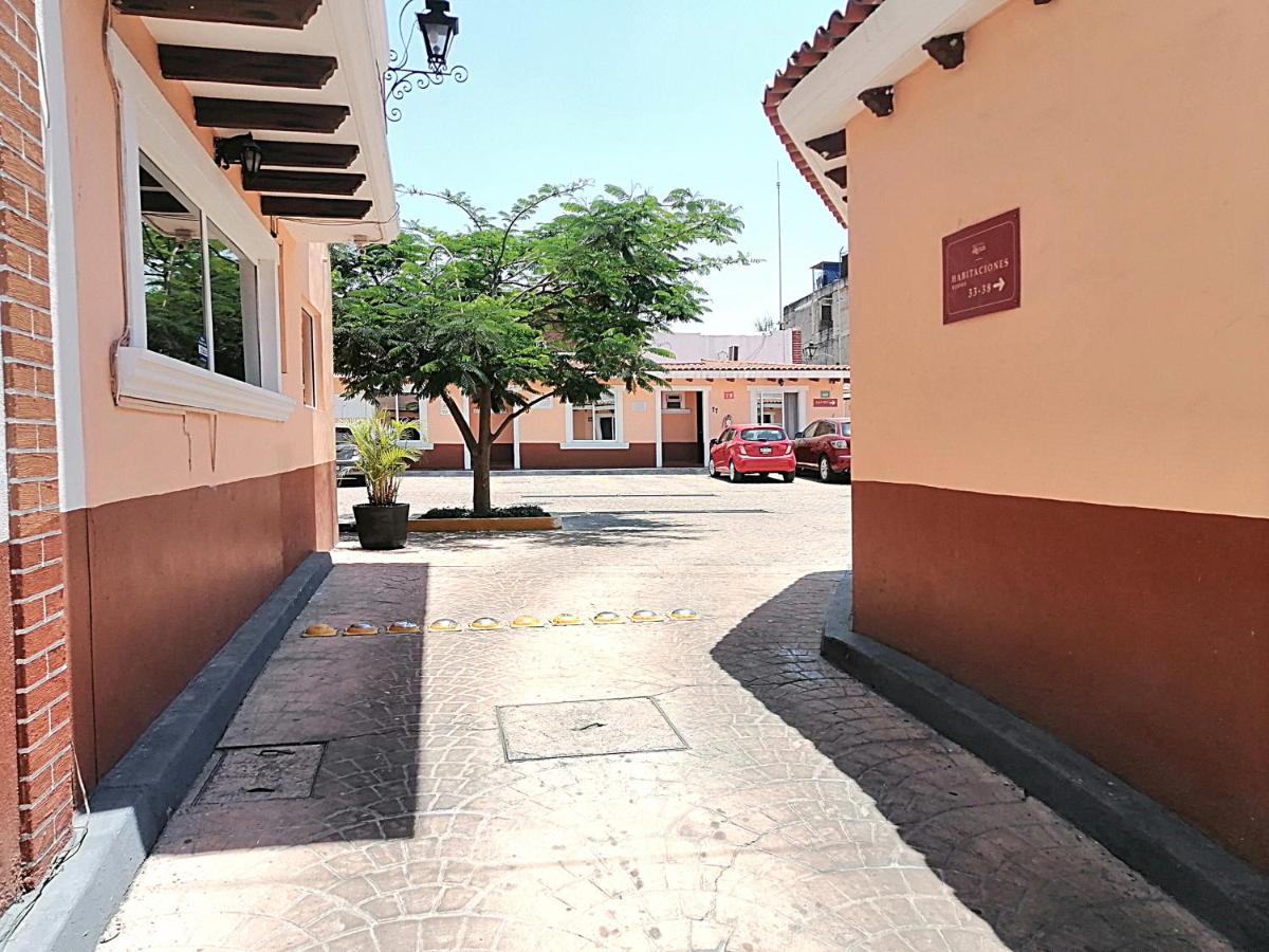 Hotel Aquiles Guadalajara Exteriör bild