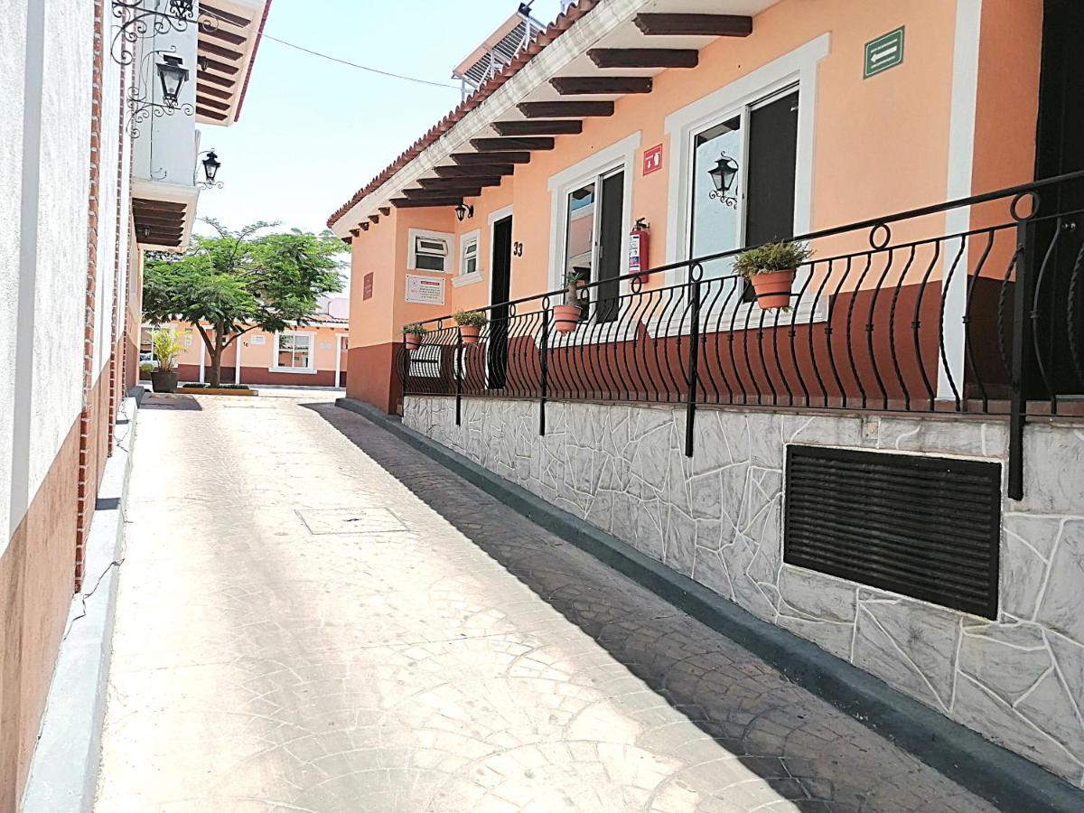 Hotel Aquiles Guadalajara Exteriör bild