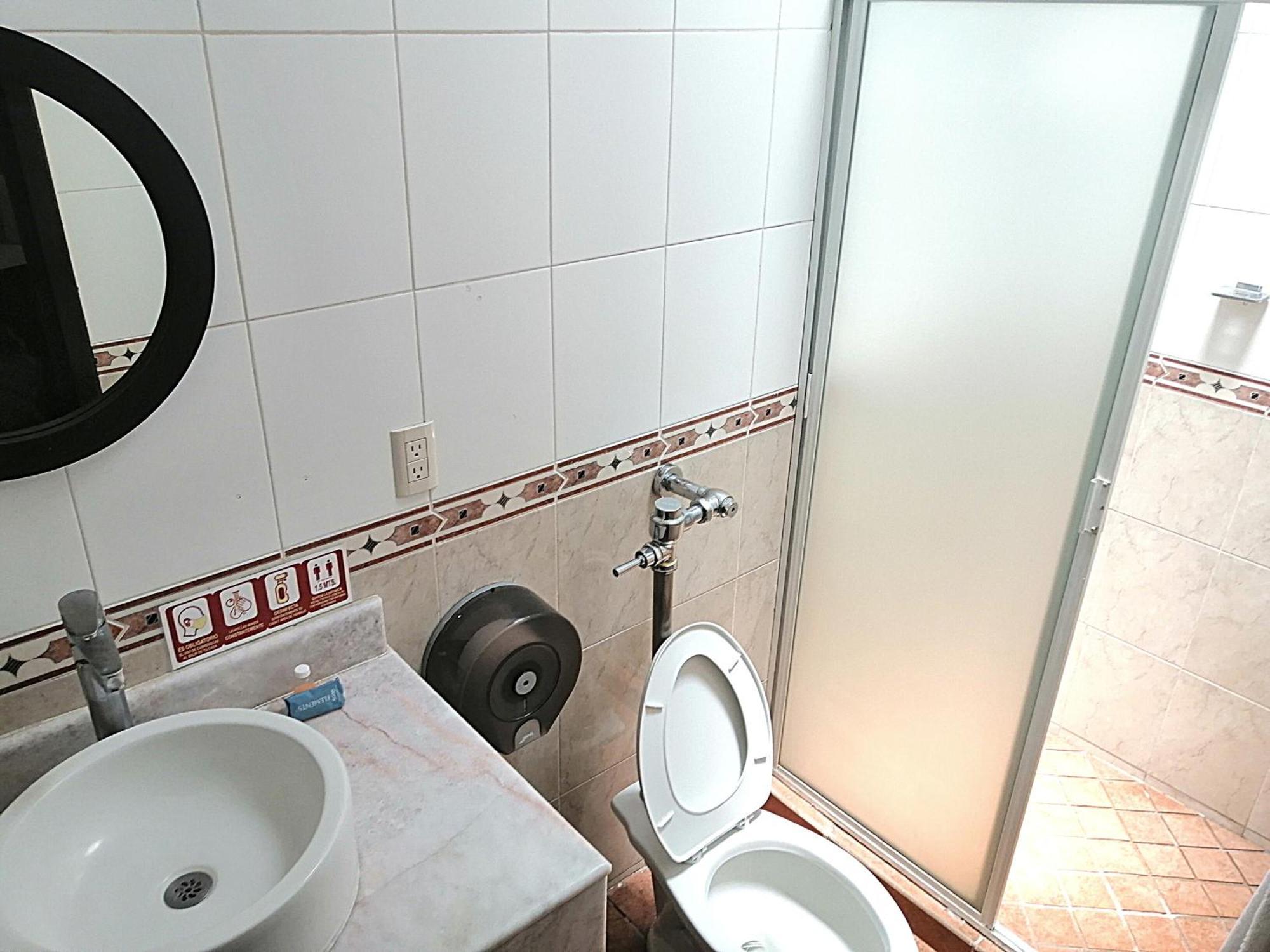 Hotel Aquiles Guadalajara Rum bild